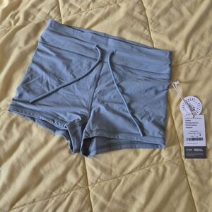 Vuori Swim Shorty Women’s Swim Bottoms in Mist Size Small